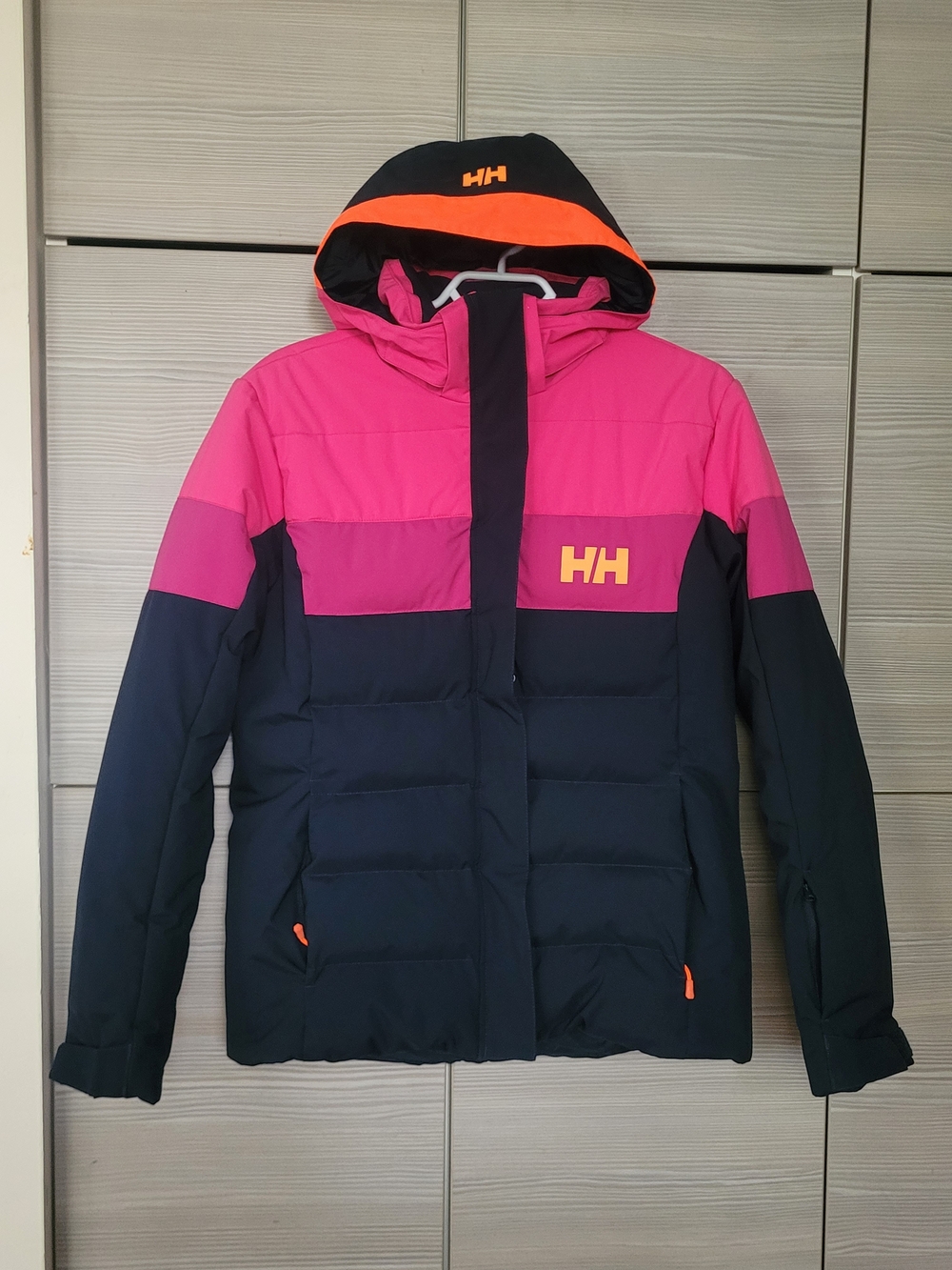 New Helly Hansen Winter Puffer jacket,Magenta & Navy